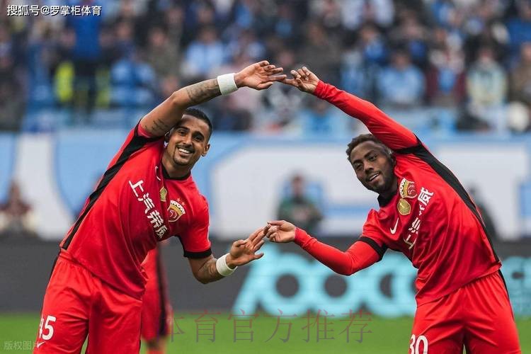 大反转！上港必走之人又要回来了？沪媒透露球队骚操作，球迷热议